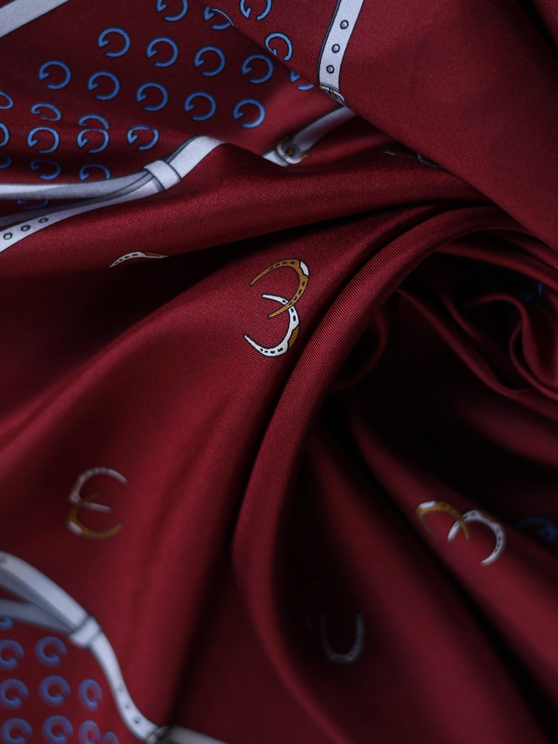 GUCCI Burgundy Silk Scarf - Elegance at Its Finest