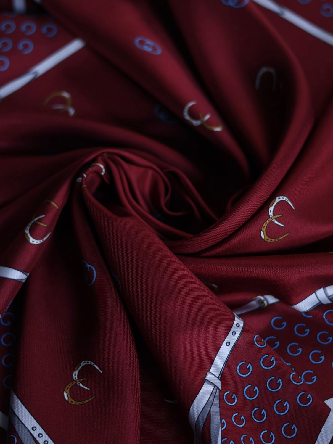 GUCCI Burgundy Silk Scarf - Elegance at Its Finest