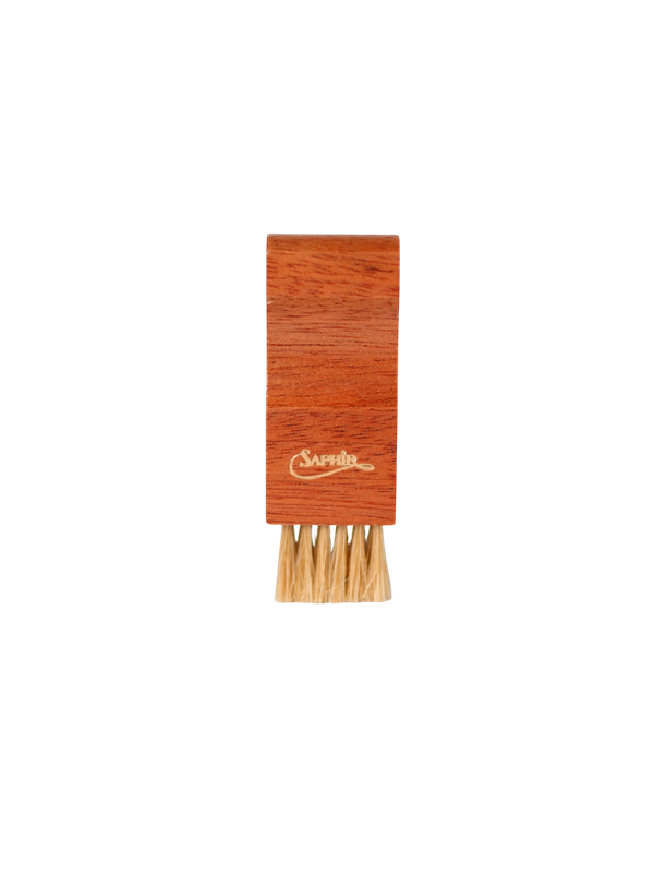 Spreading Shoe Brush