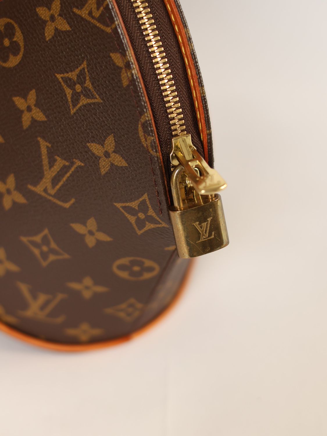 Louis Vuitton Ellipse Bag