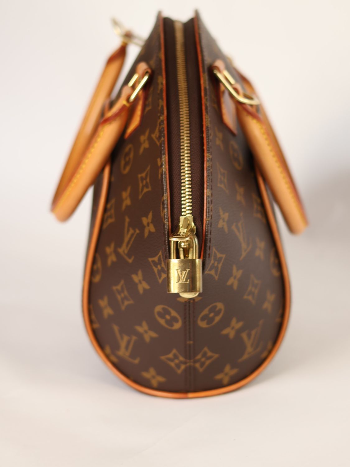 Louis Vuitton Ellipse Bag