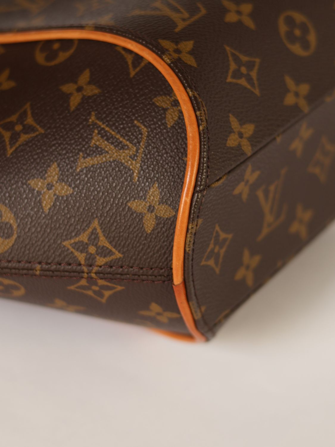 Louis Vuitton Ellipse Bag
