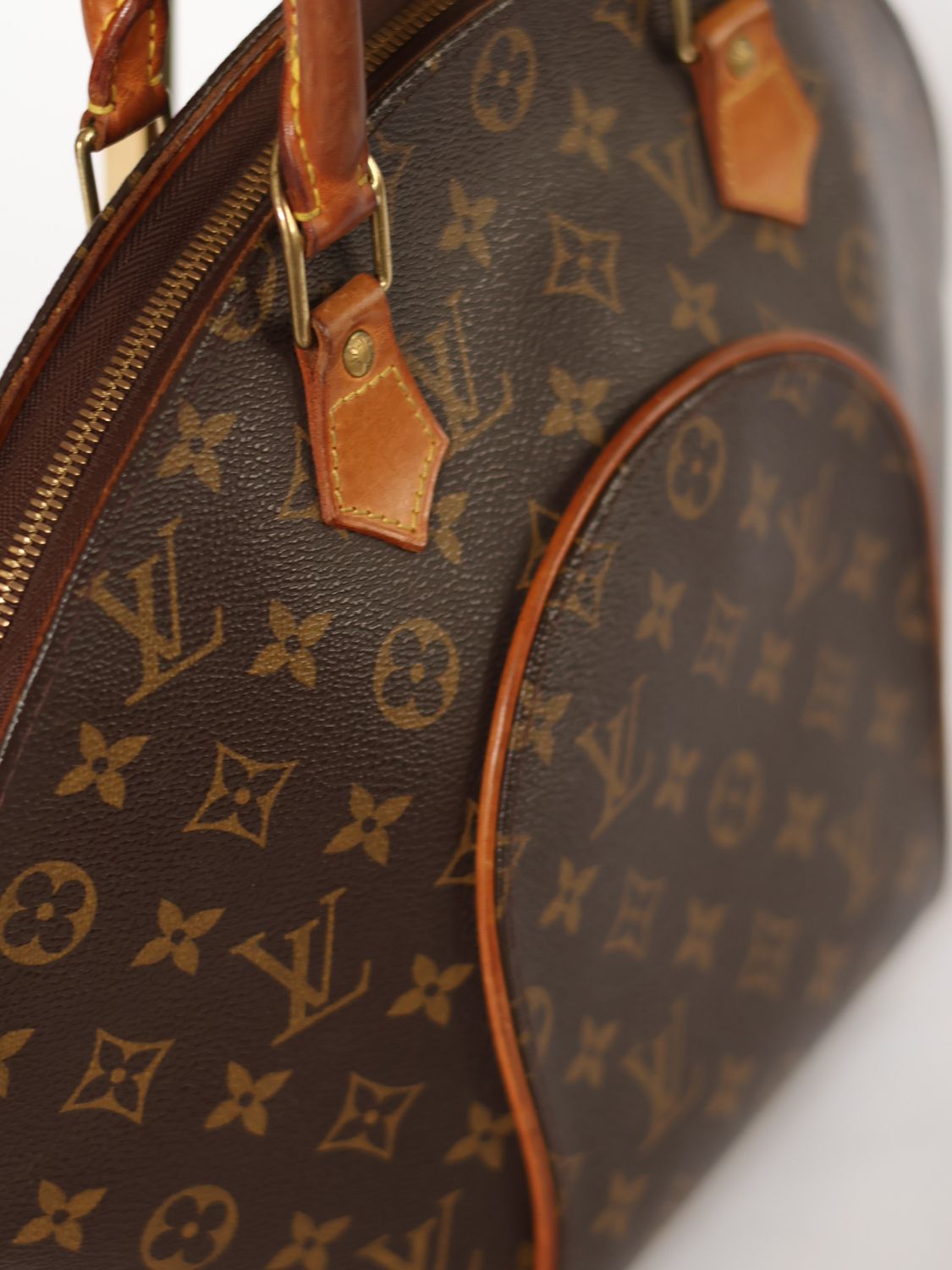 Louis Vuitton Ellipse GM Bag