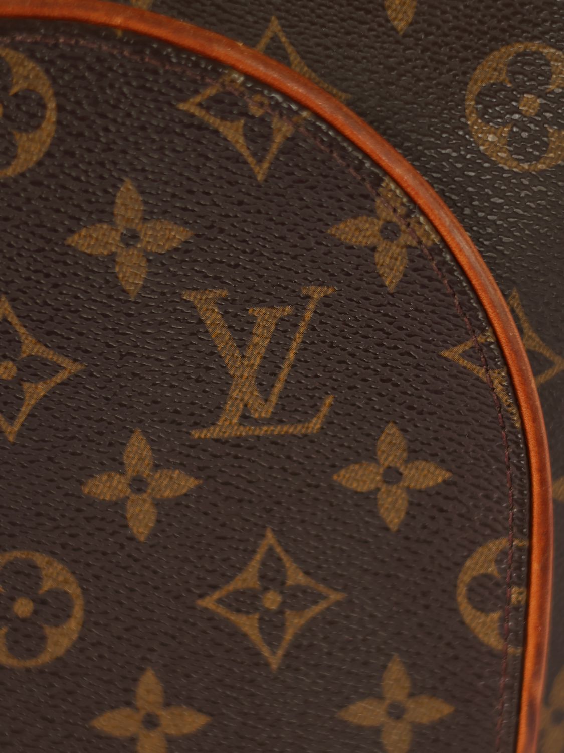 Louis Vuitton Ellipse GM Bag