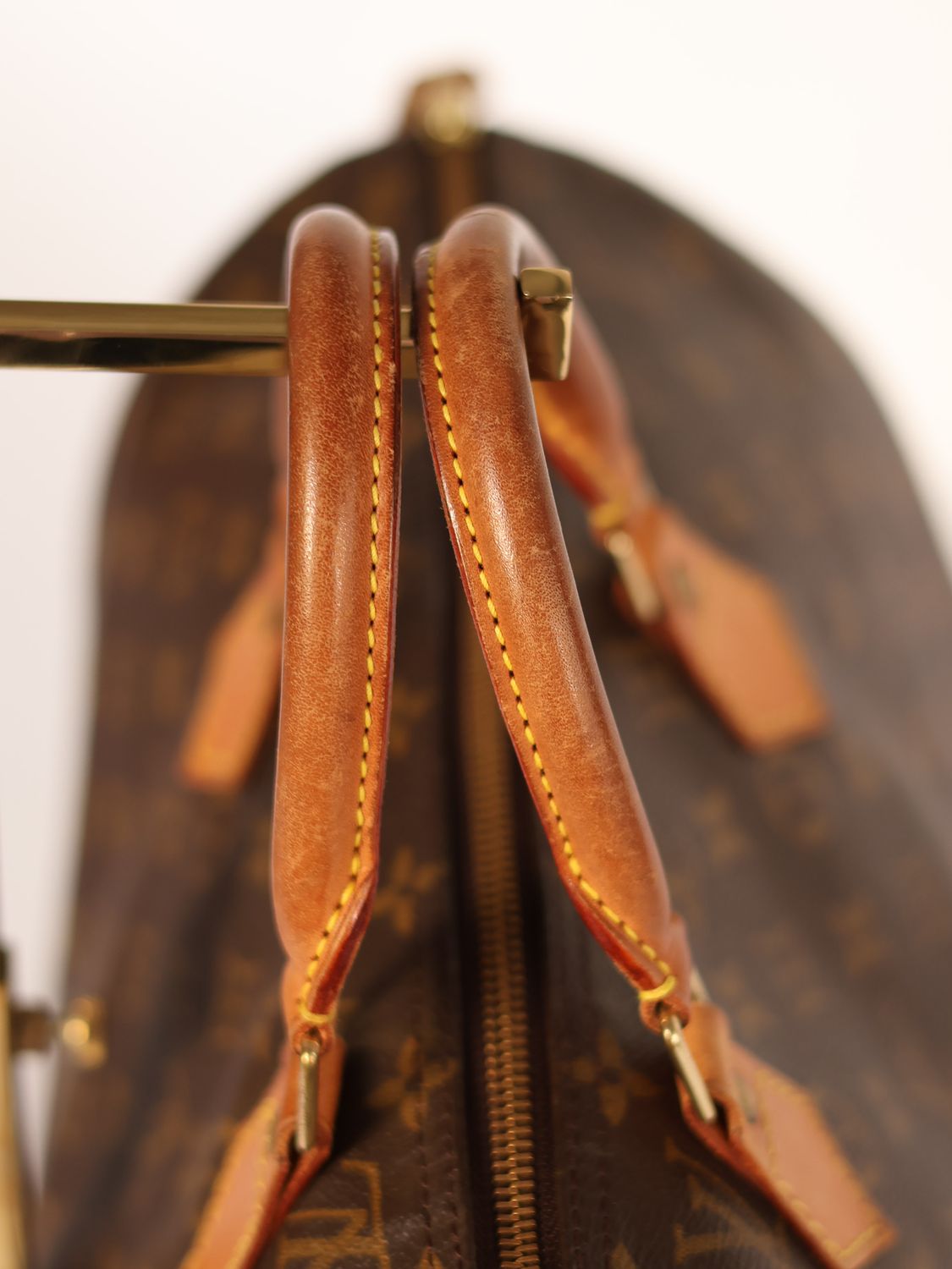 Louis Vuitton Speedy 40 Bag