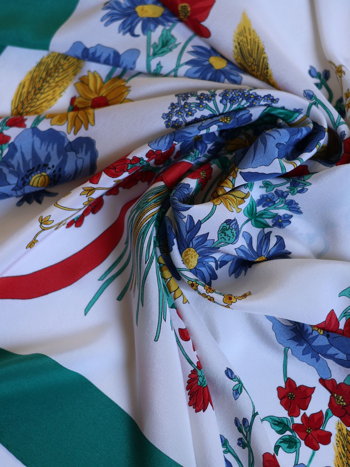 Gucci Flora Silk Scarf