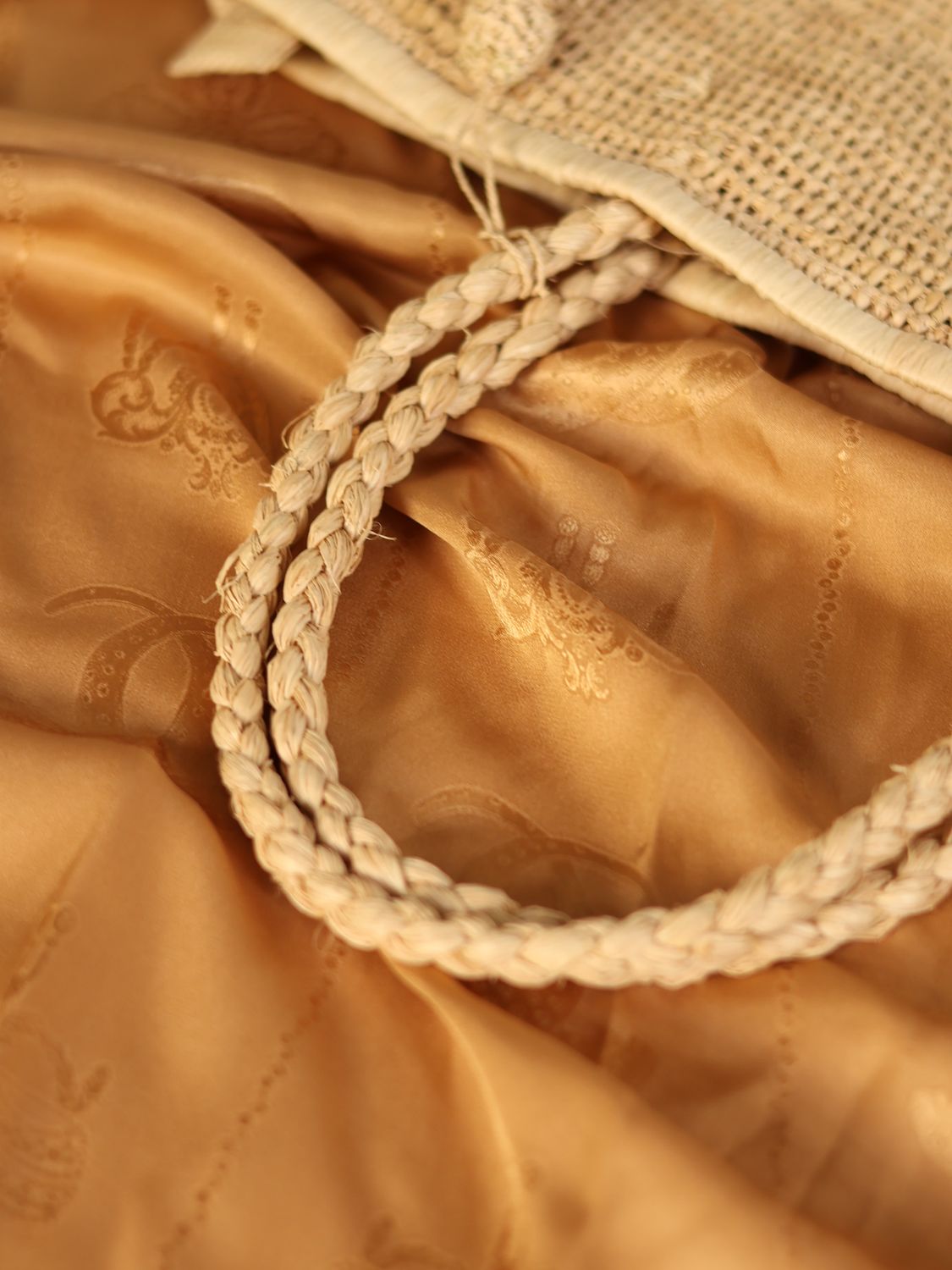 Cassis Raffia Basket Bag