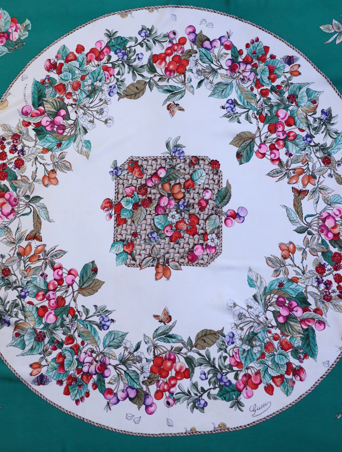 Gucci Flora Panier Silk Scarf
