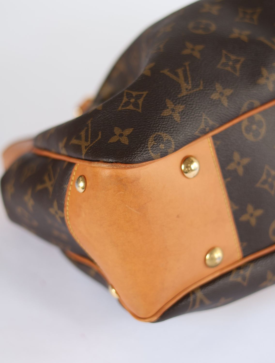 Louis Vuitton Boétie Bag