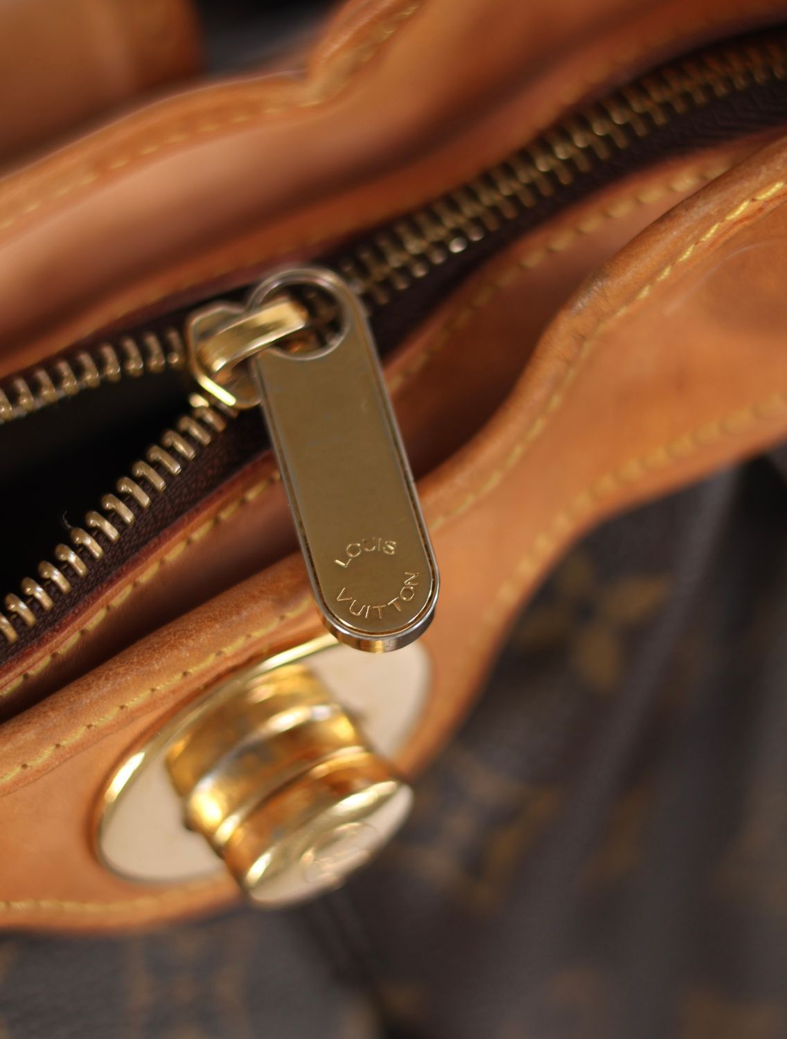 Louis Vuitton Boétie Bag