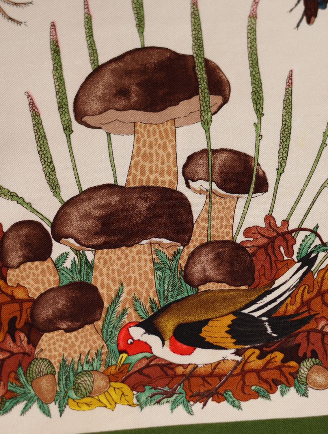 Gucci Flora d’Automne Silk Scarf