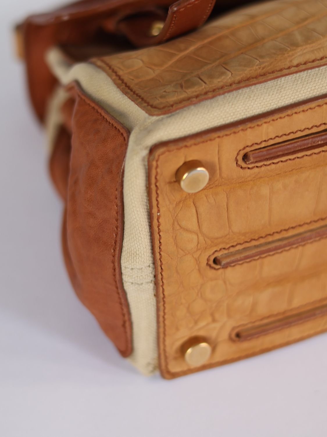 Yves Saint Laurent Muse Bag