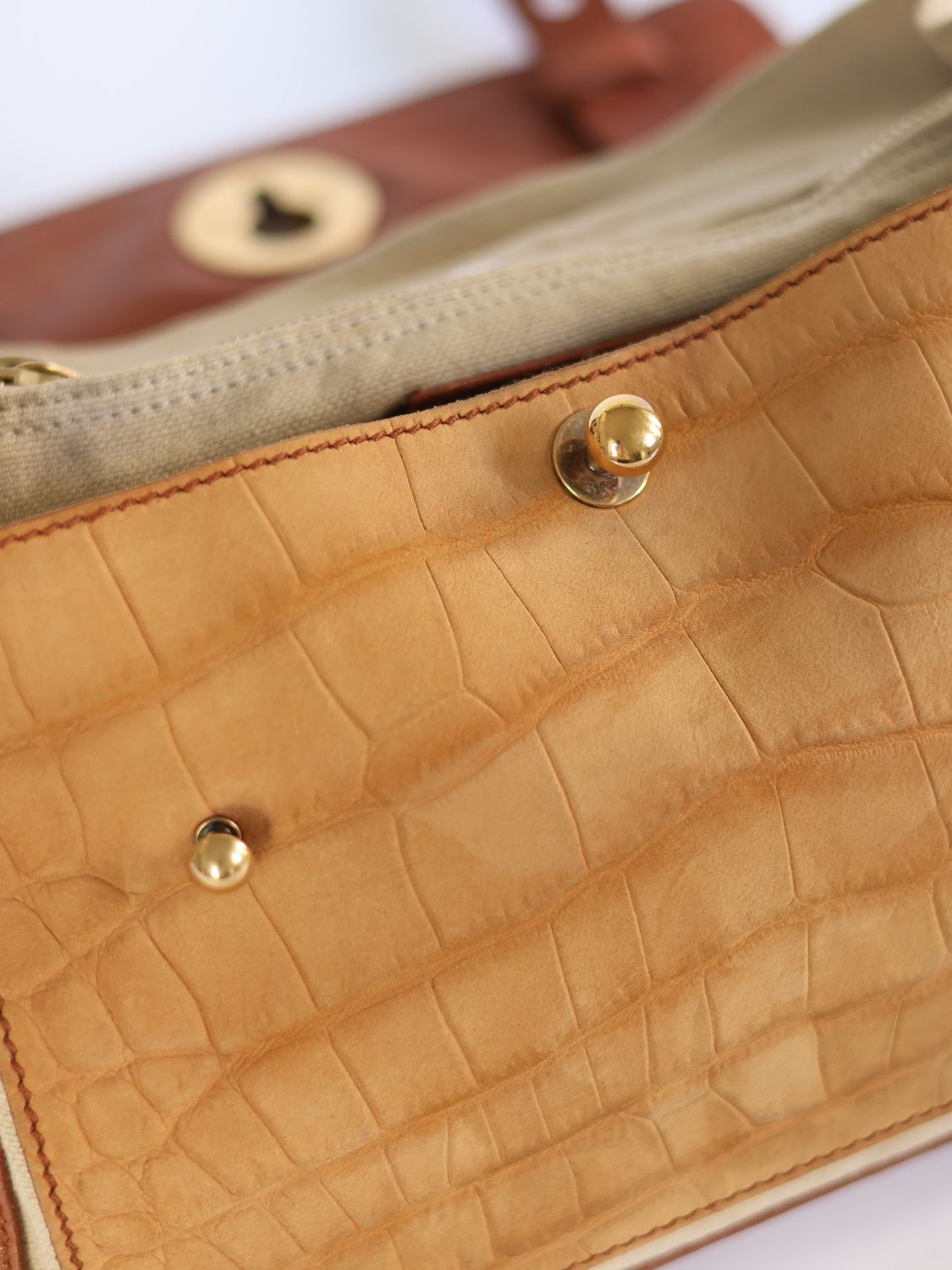 Yves Saint Laurent Muse Bag