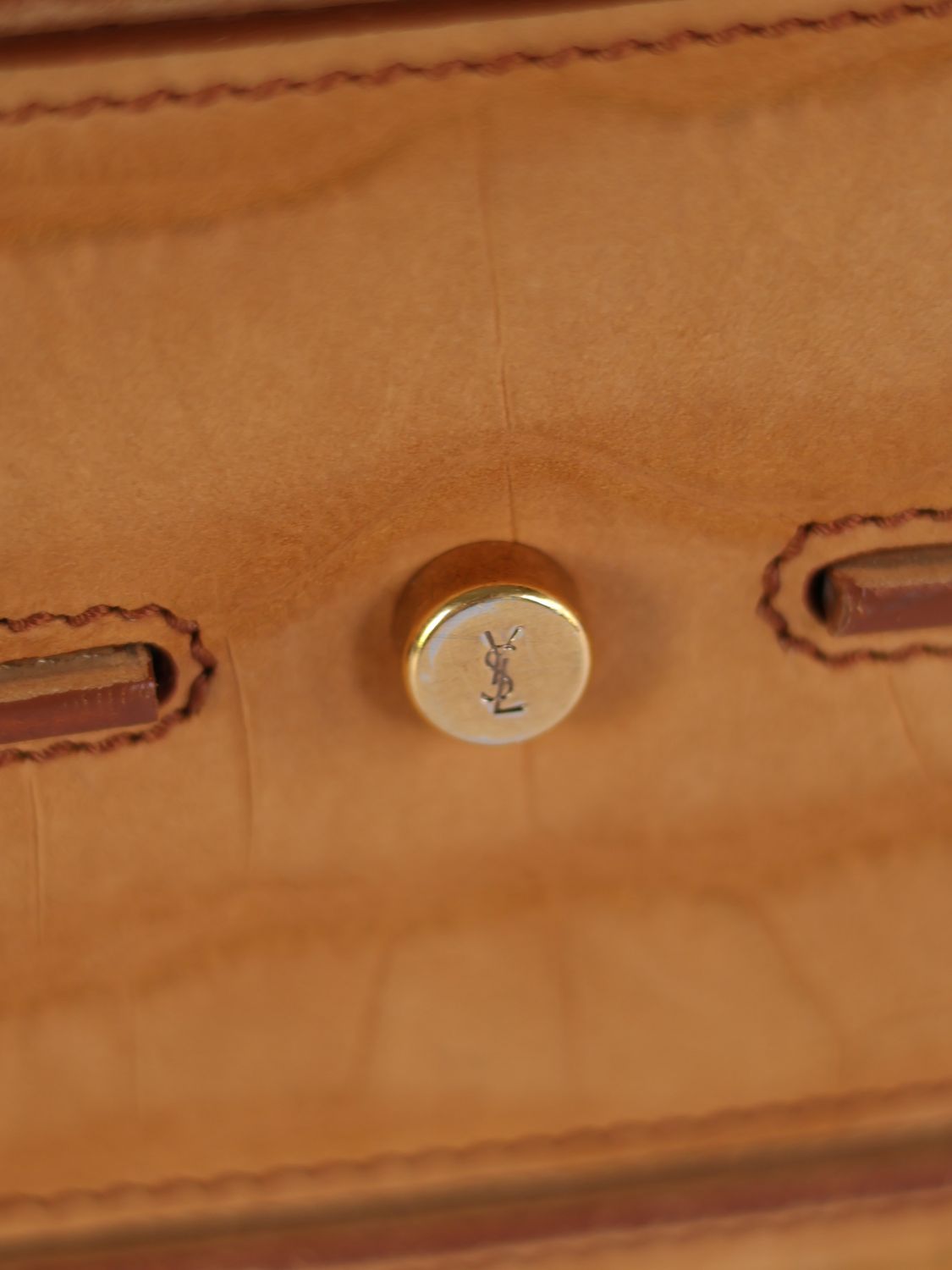 Yves Saint Laurent Muse Bag