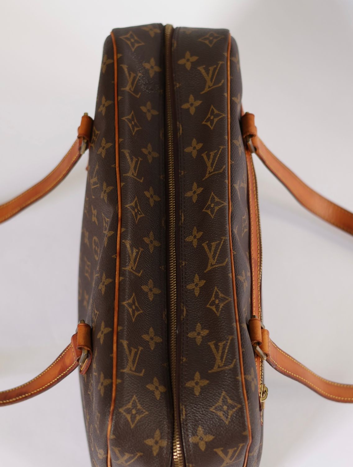 Louis Vuitton Cite GM Bag