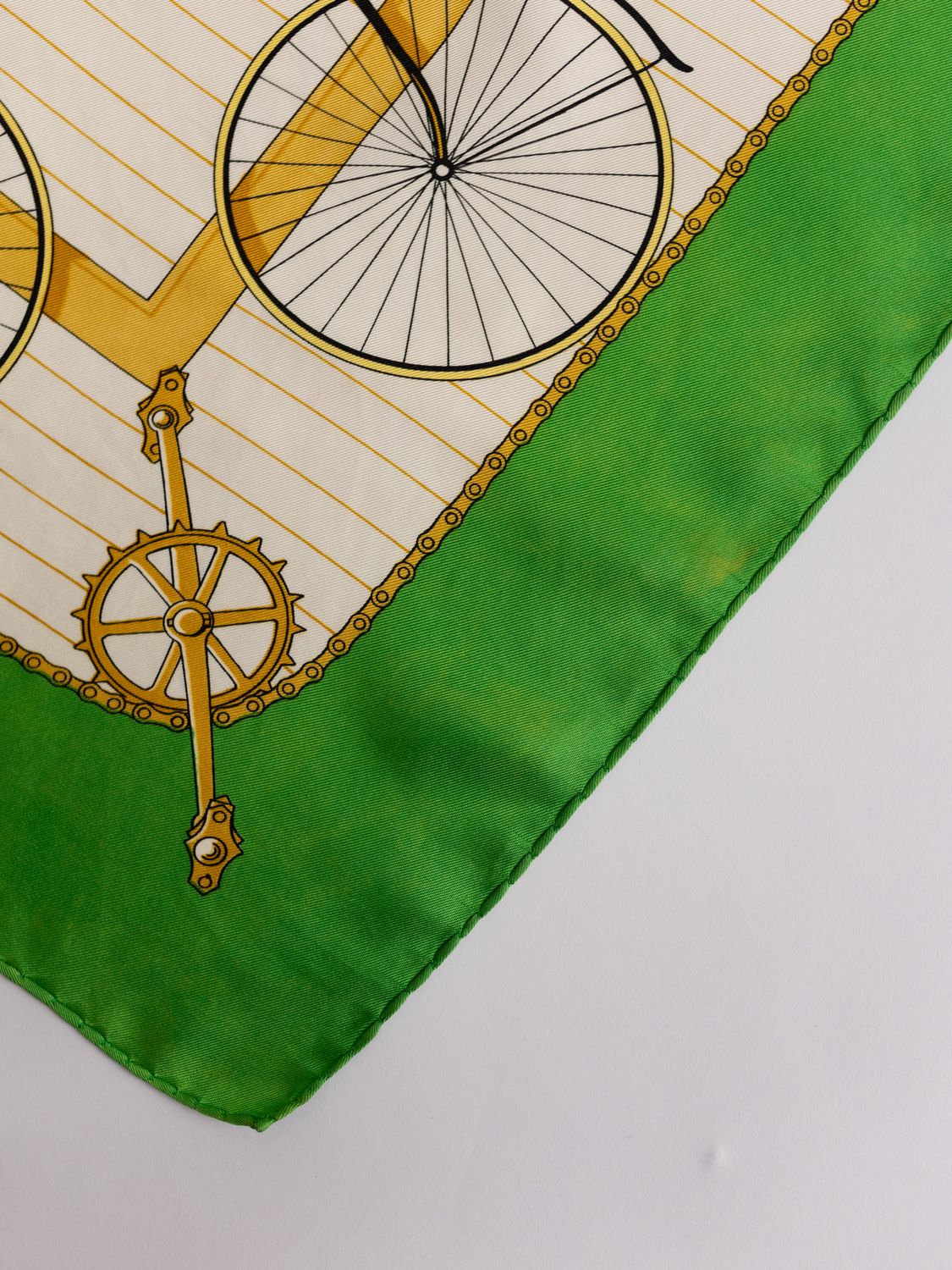 Hermès Les Bécanes Silk Scarf