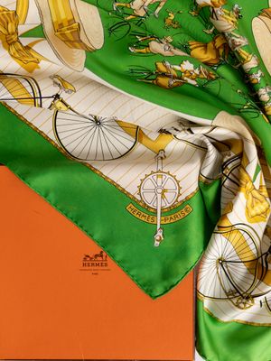 Hermès Les Bécanes Silk Scarf