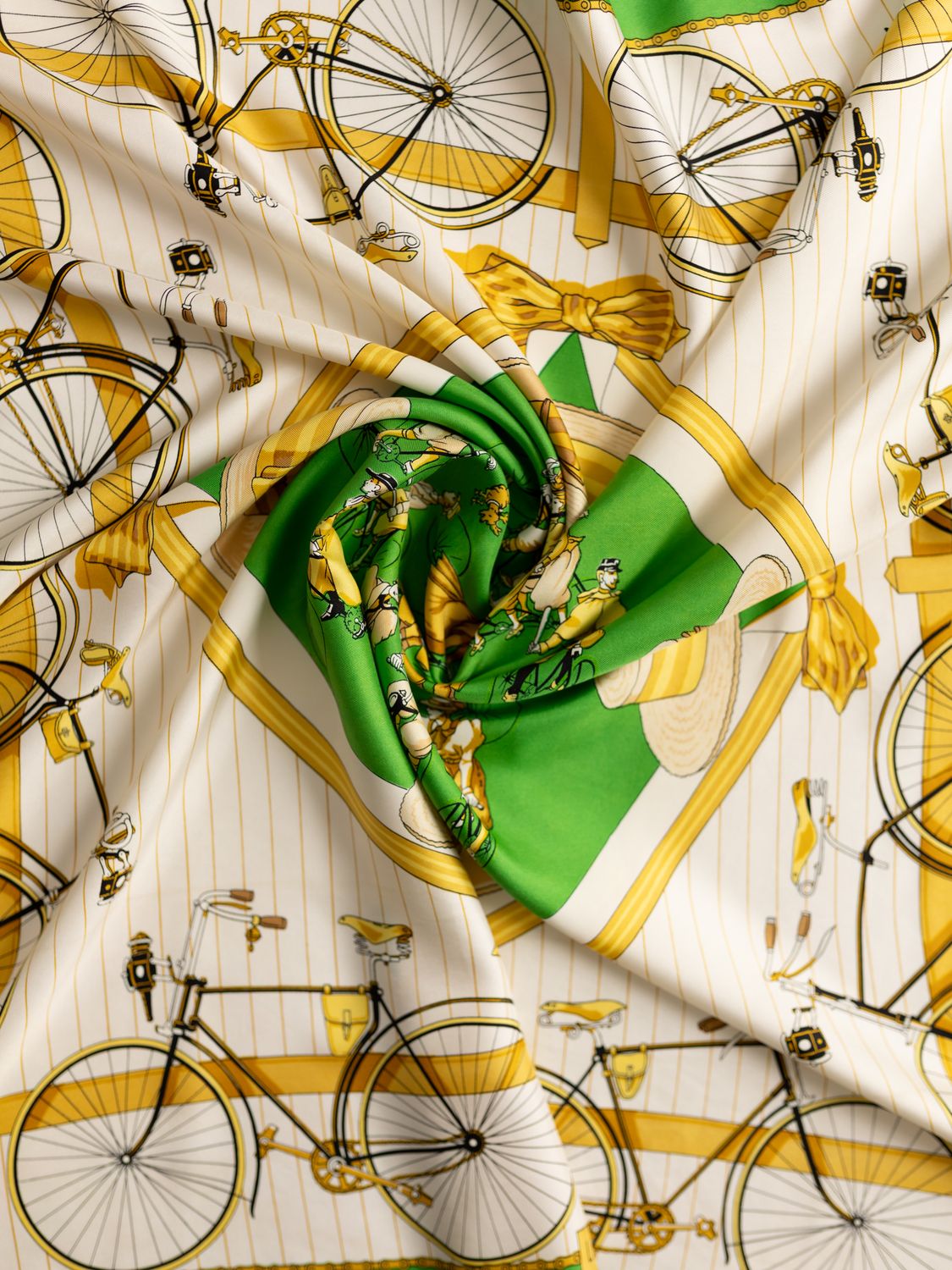 Hermès Les Bécanes Silk Scarf