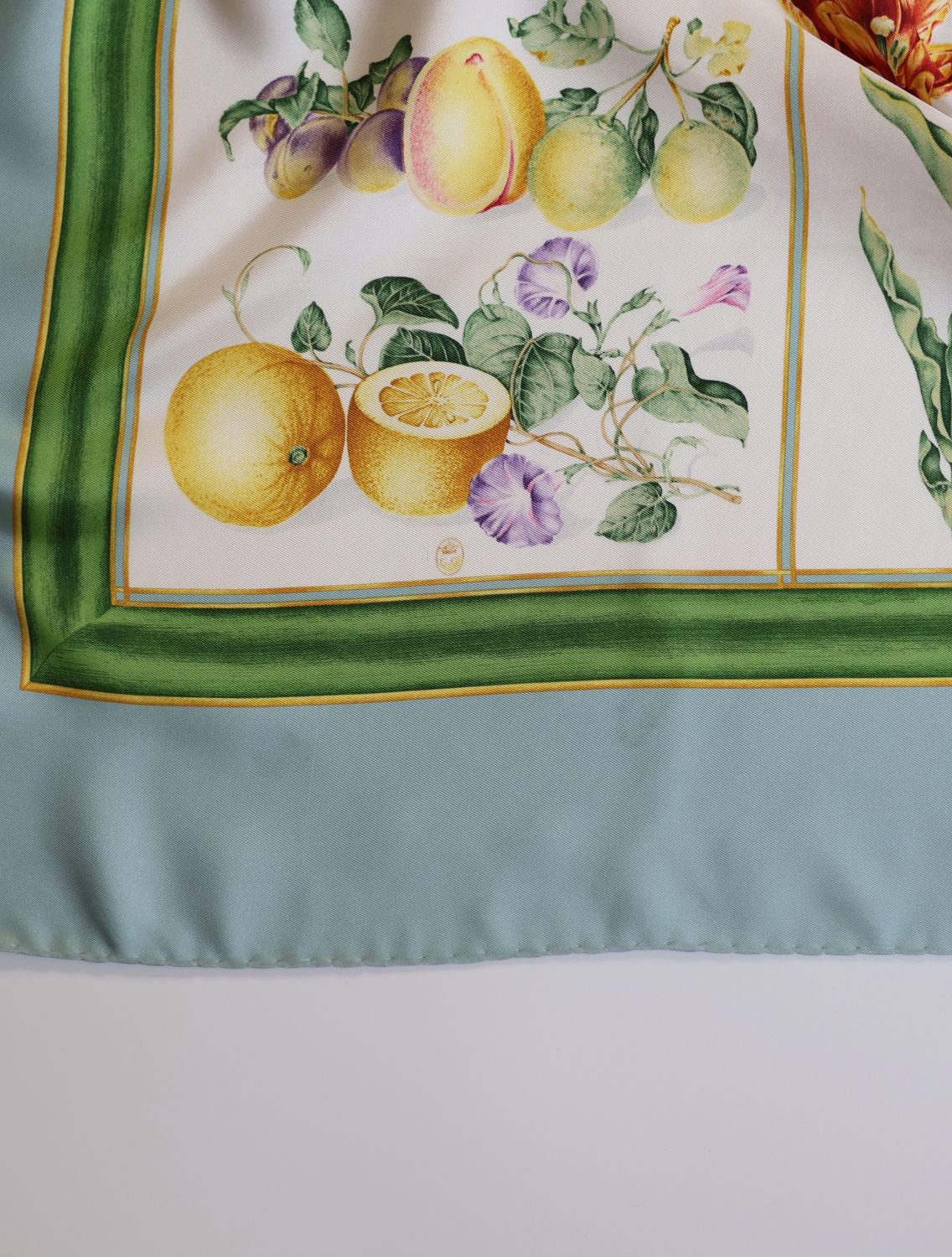 Gucci Flora Botanica Silk Scarf