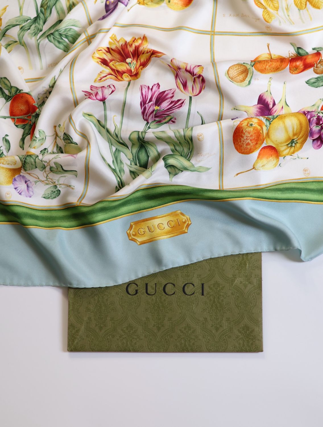 Gucci Flora Botanica Silk Scarf