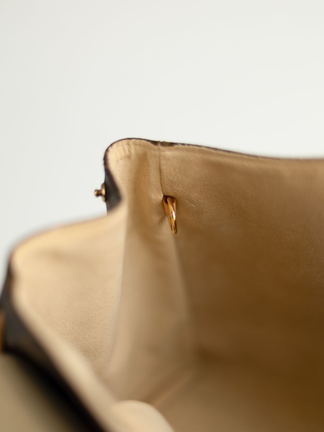 Louis Vuitton Beverly GM Bag