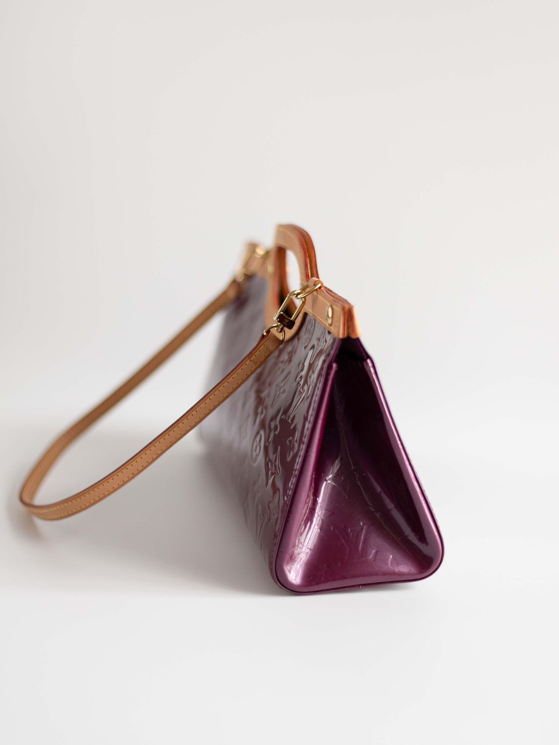 Louis Vuitton Roxbury Violette Bag