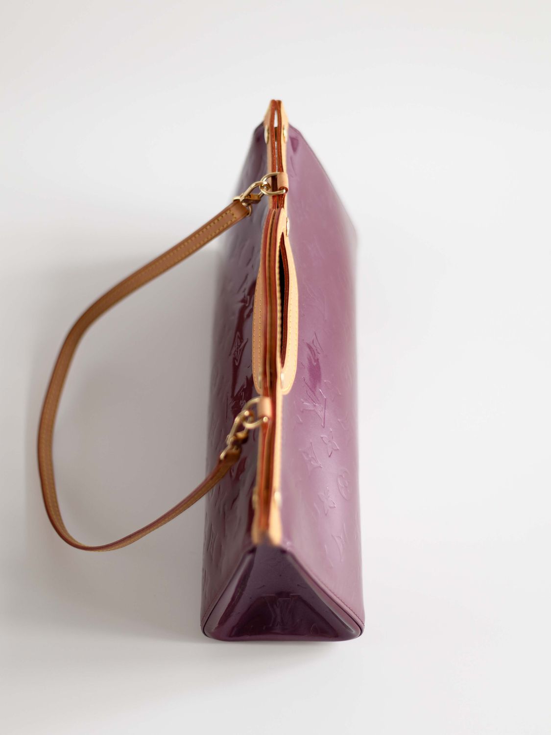 Louis Vuitton Roxbury Violette Bag