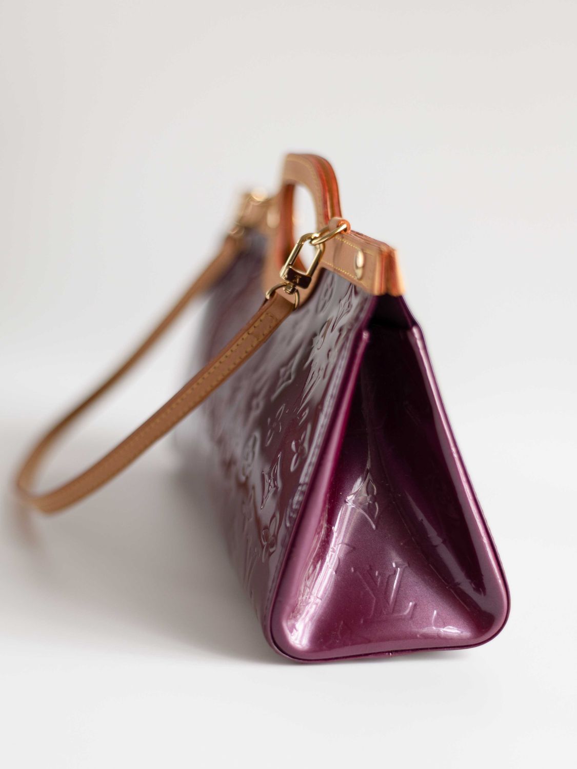 Louis Vuitton Roxbury Violette Bag