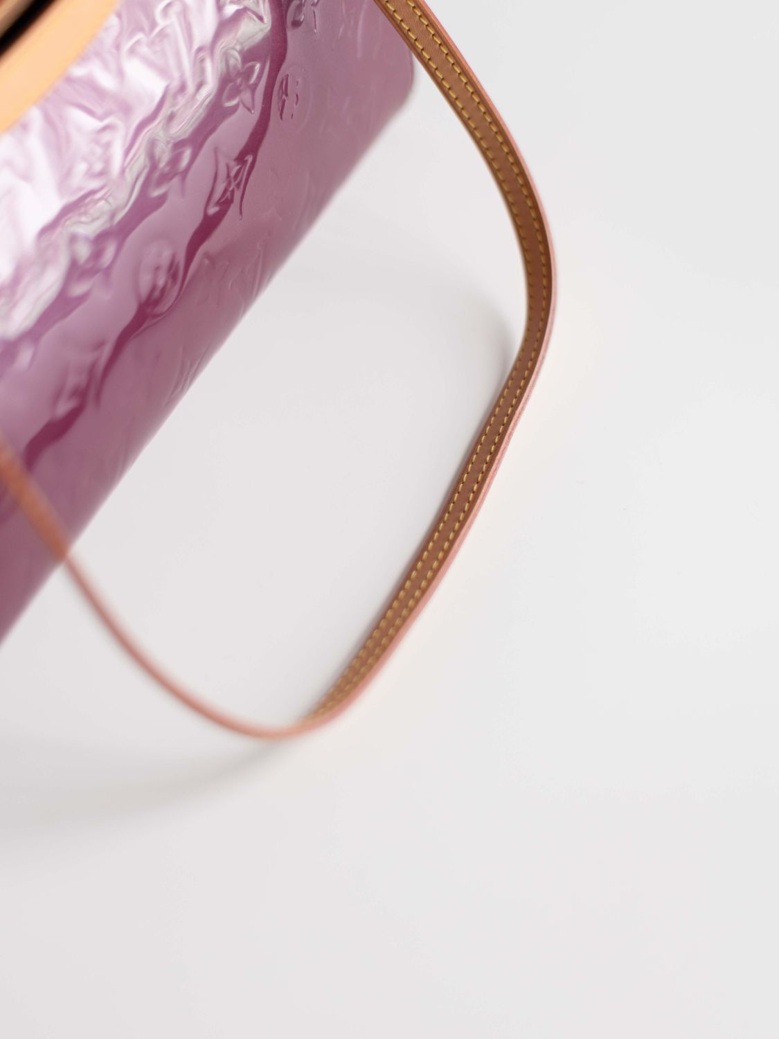 Louis Vuitton Roxbury Violette Bag