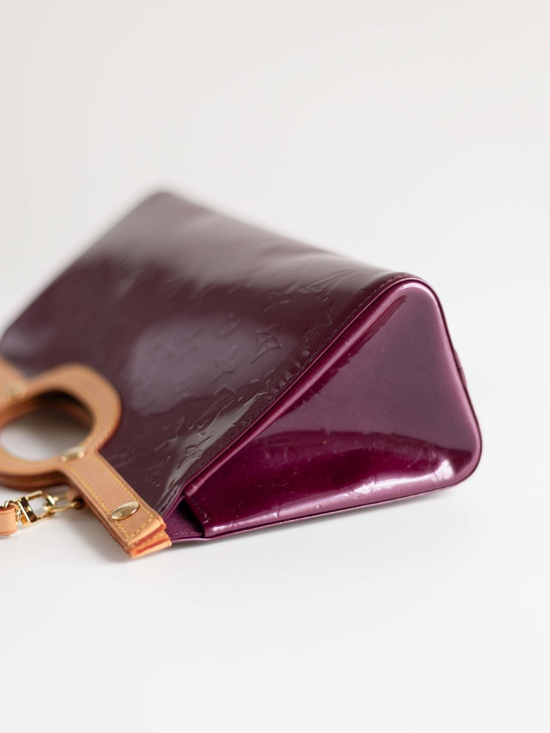 Louis Vuitton Roxbury Violette Bag