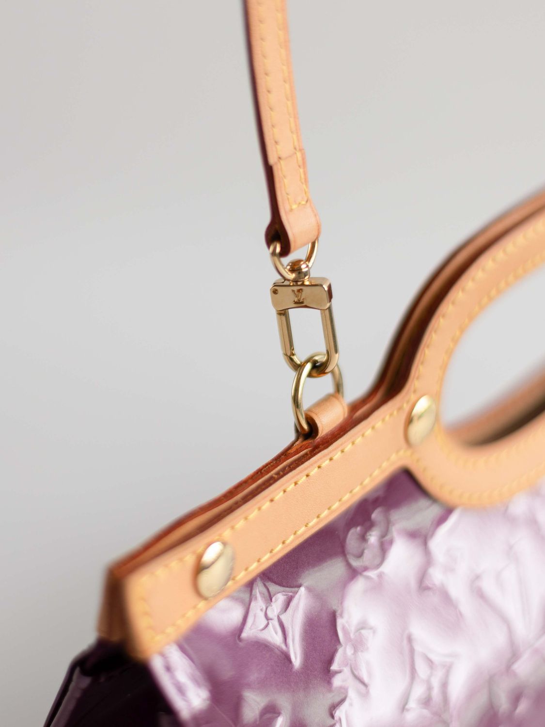 Louis Vuitton Roxbury Violette Bag