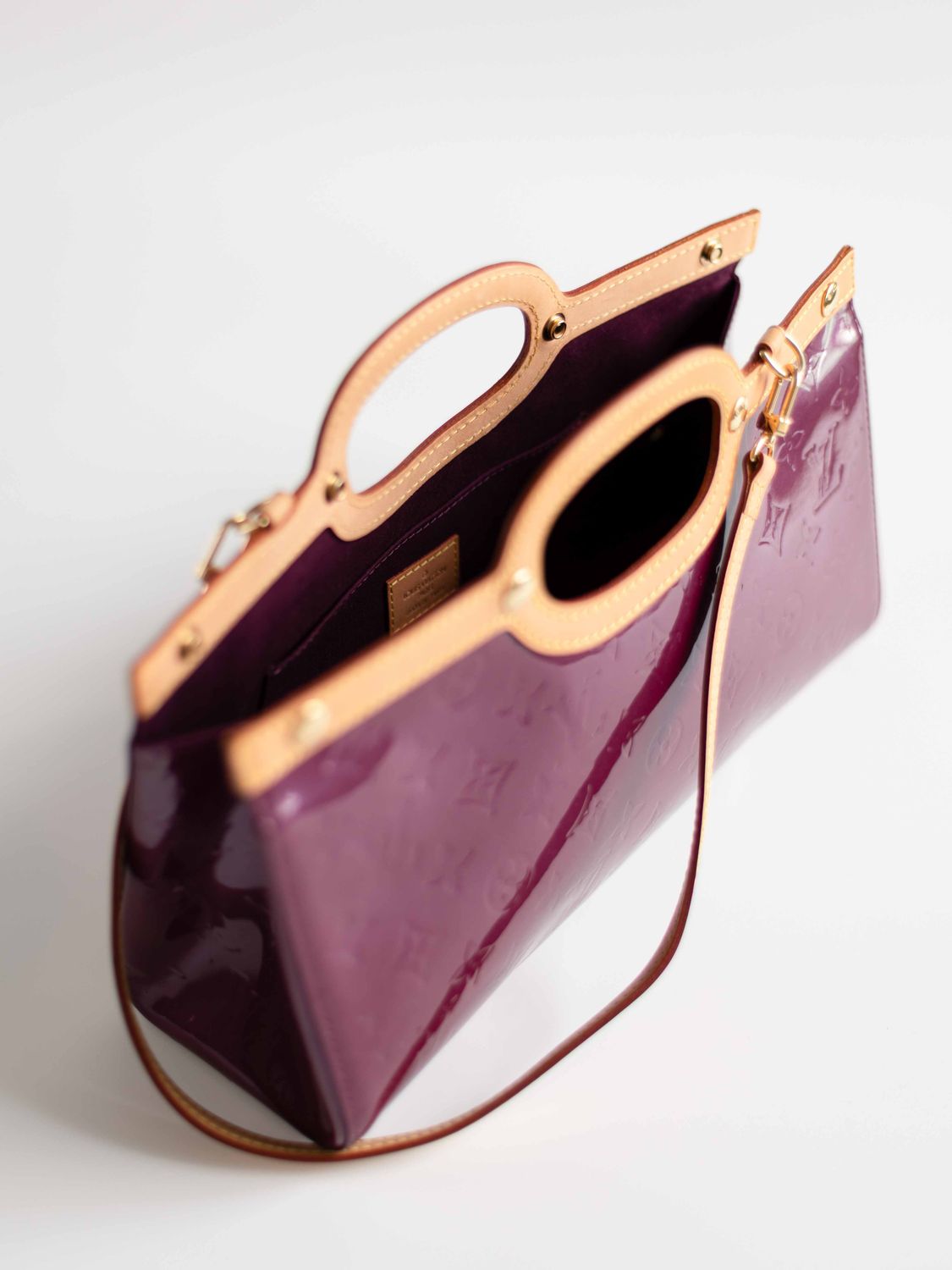 Louis Vuitton Roxbury Violette Bag