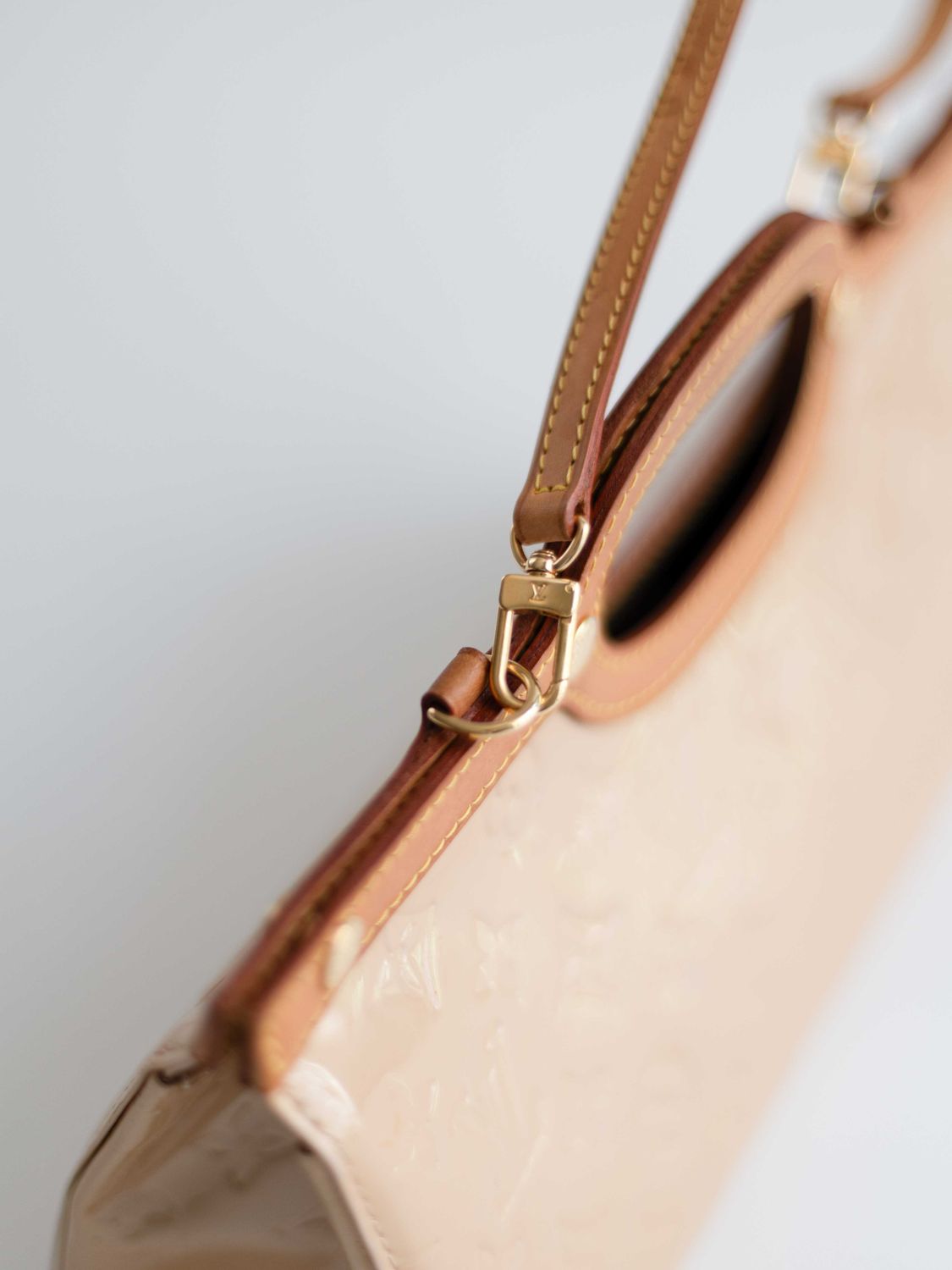 Louis Vuitton Roxbury Beige Bag