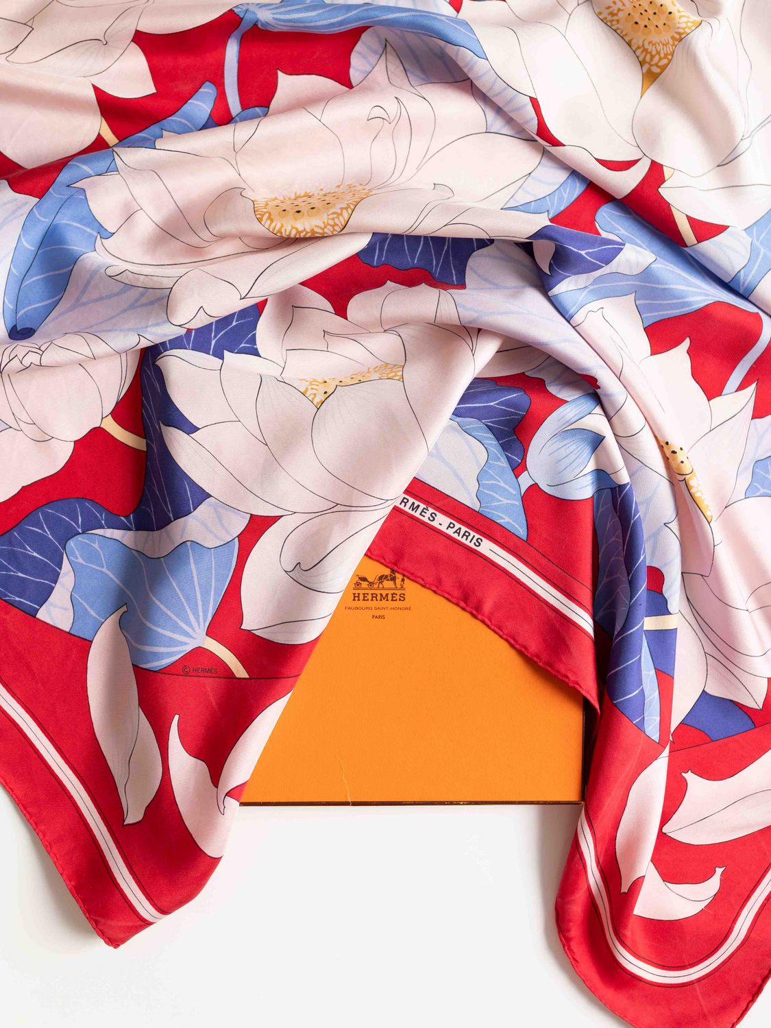 Hermès Fleurs de Lotus Silk Scarf