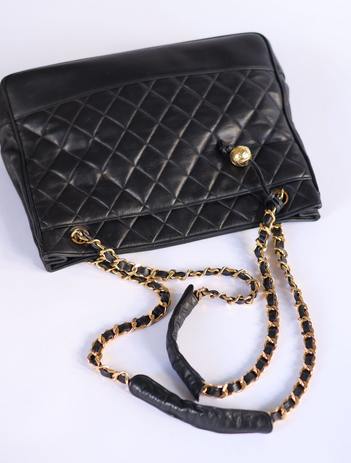 Chanel Tote Grand Bag