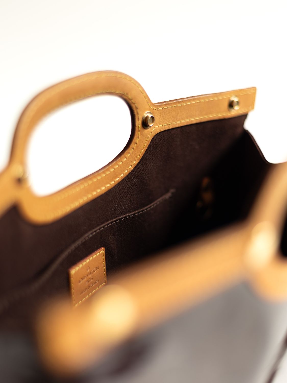 Louis Vuitton Roxbury Amarante Bag