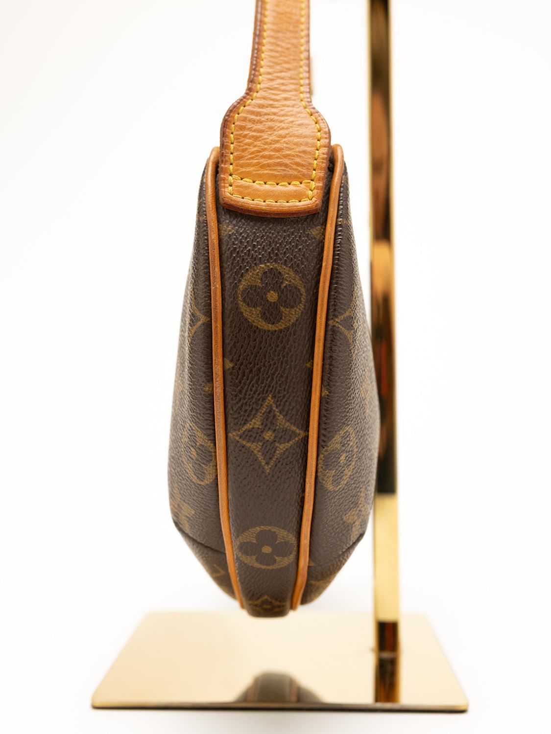 Louis Vuitton Croissant PM Bag