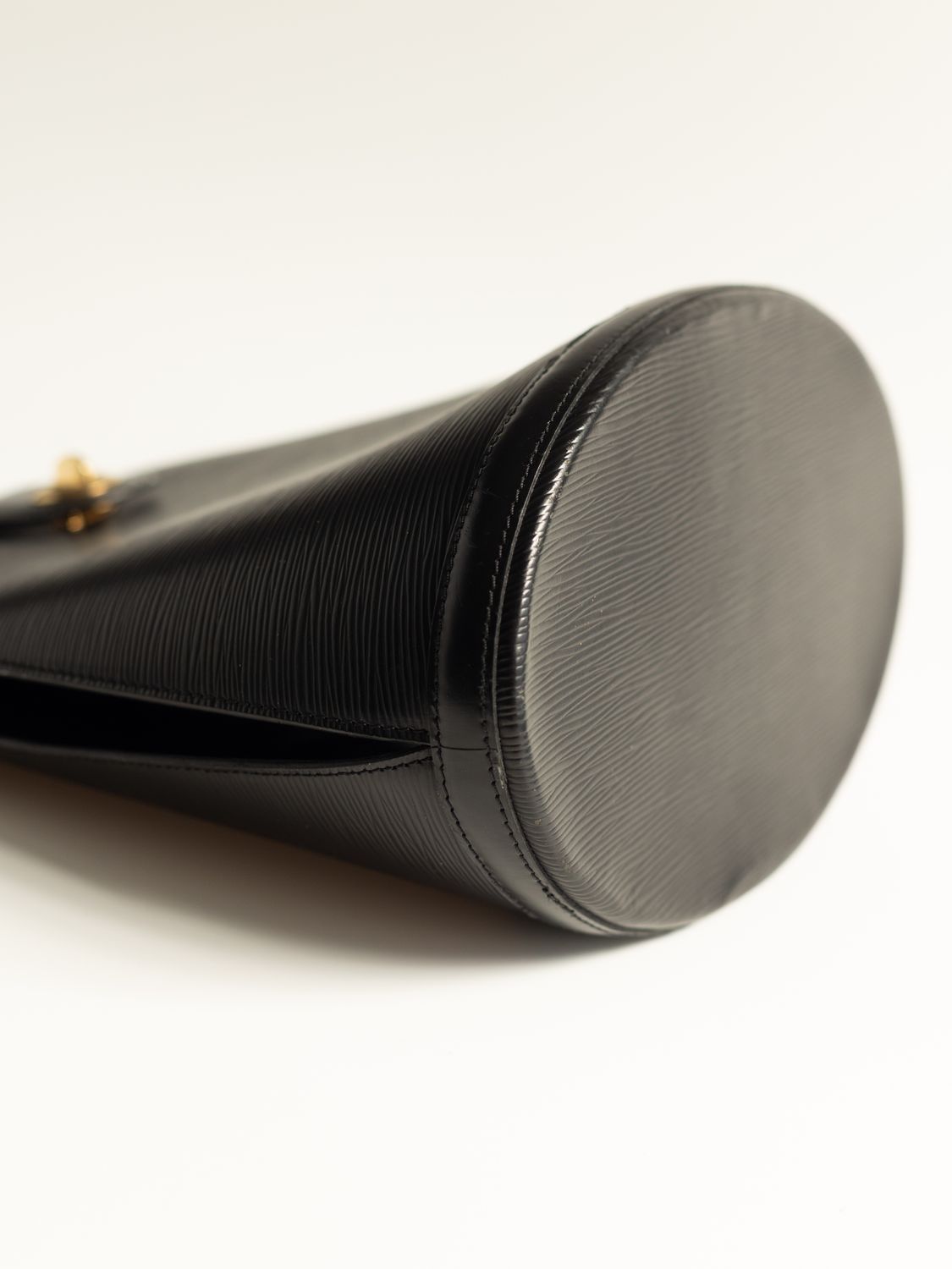 Louis Vuitton Epi Cluny Bag