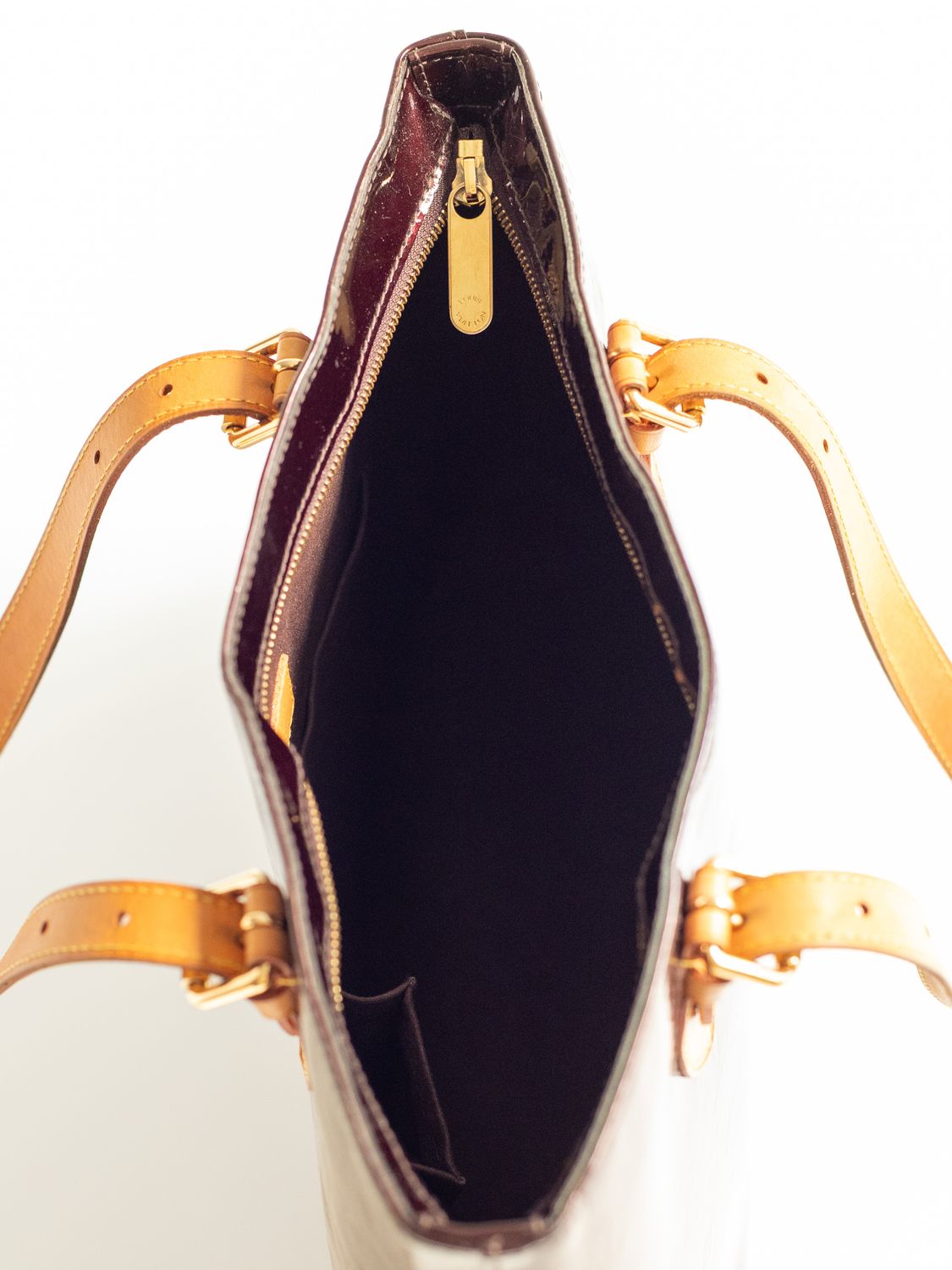 Louis Vuitton Brentwood Amarante Bag