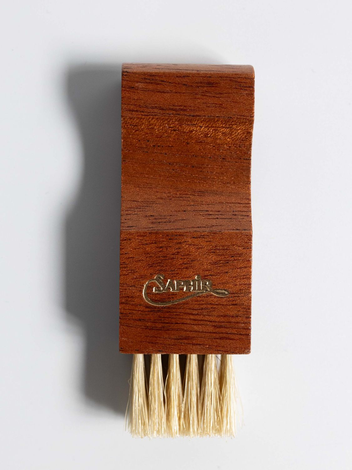 Spreading Shoe Brush