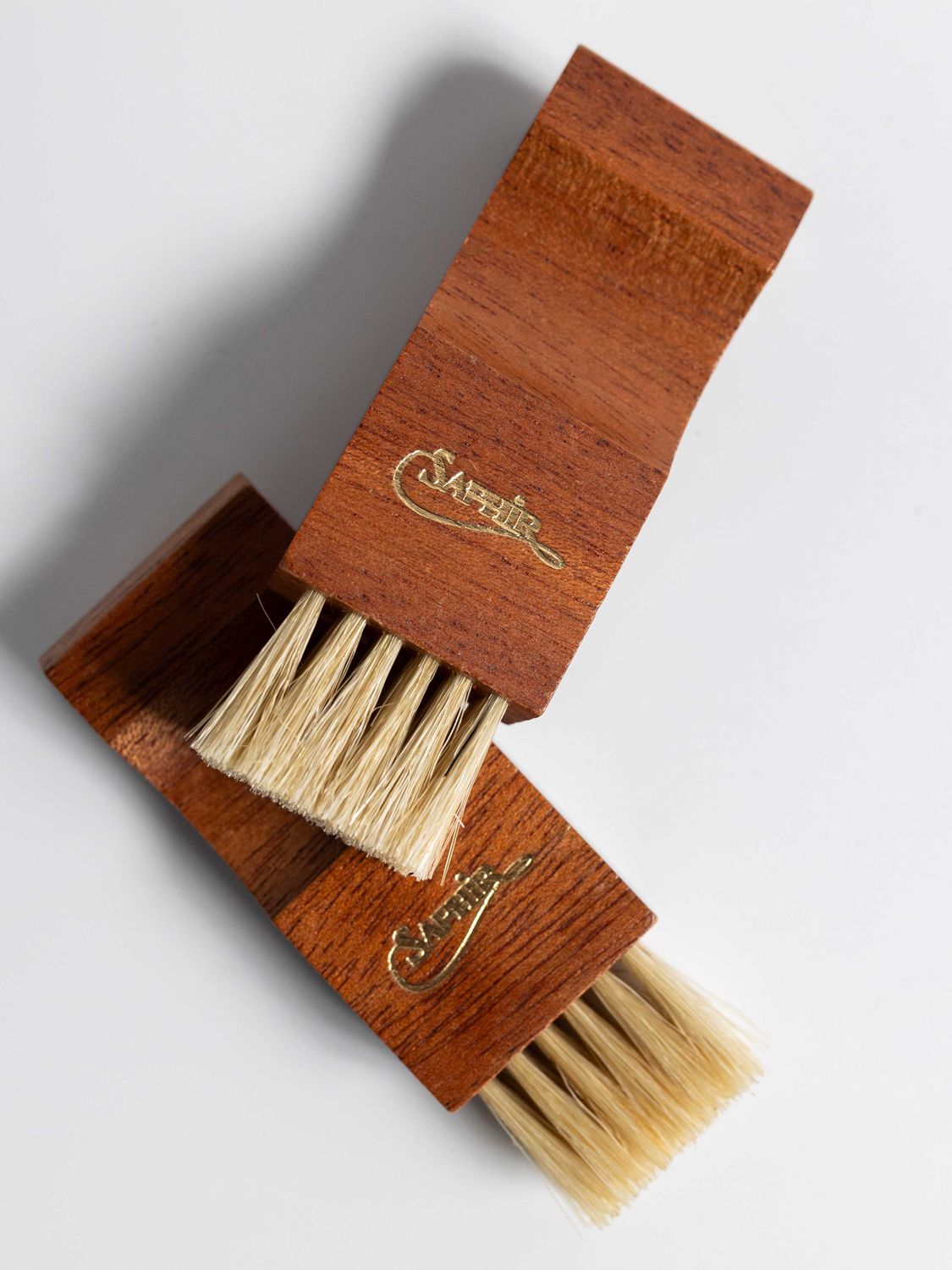 Spreading Shoe Brush