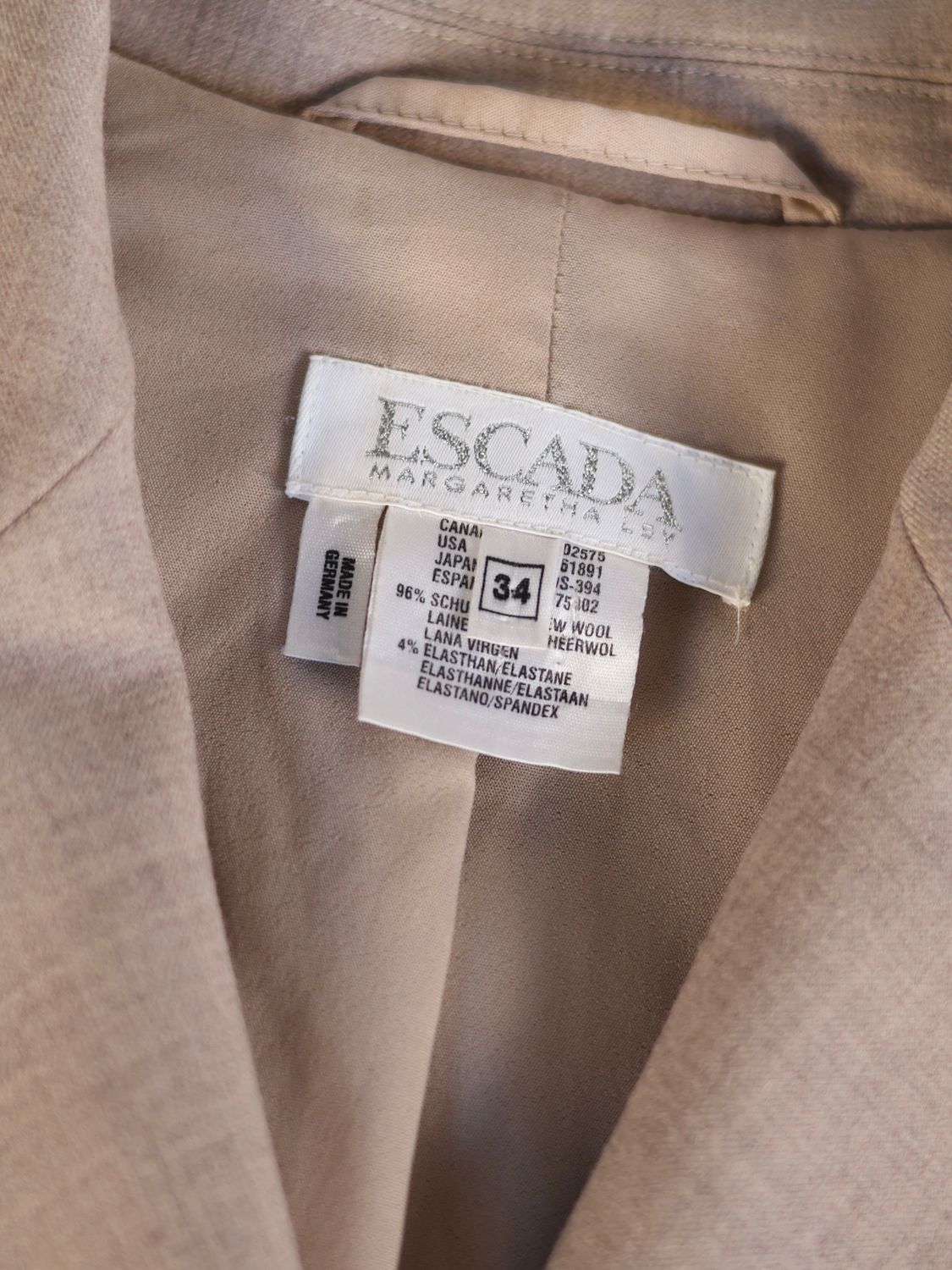 Escada Beige Blazer