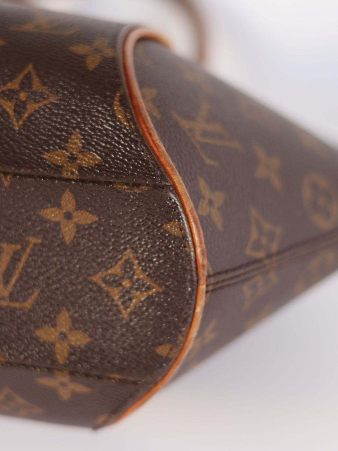 Louis Vuitton Ellipse PM Bag