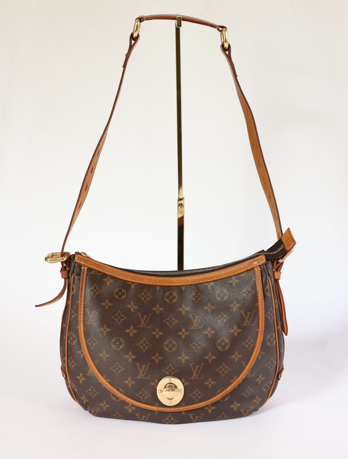 Louis Vuitton Tulum GM Bag