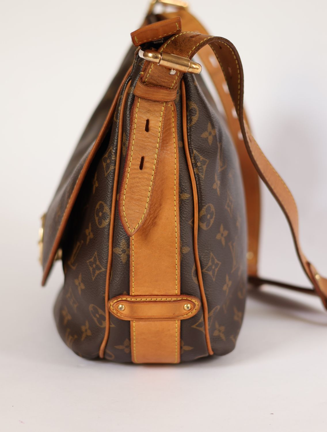 Louis Vuitton Tulum GM Bag