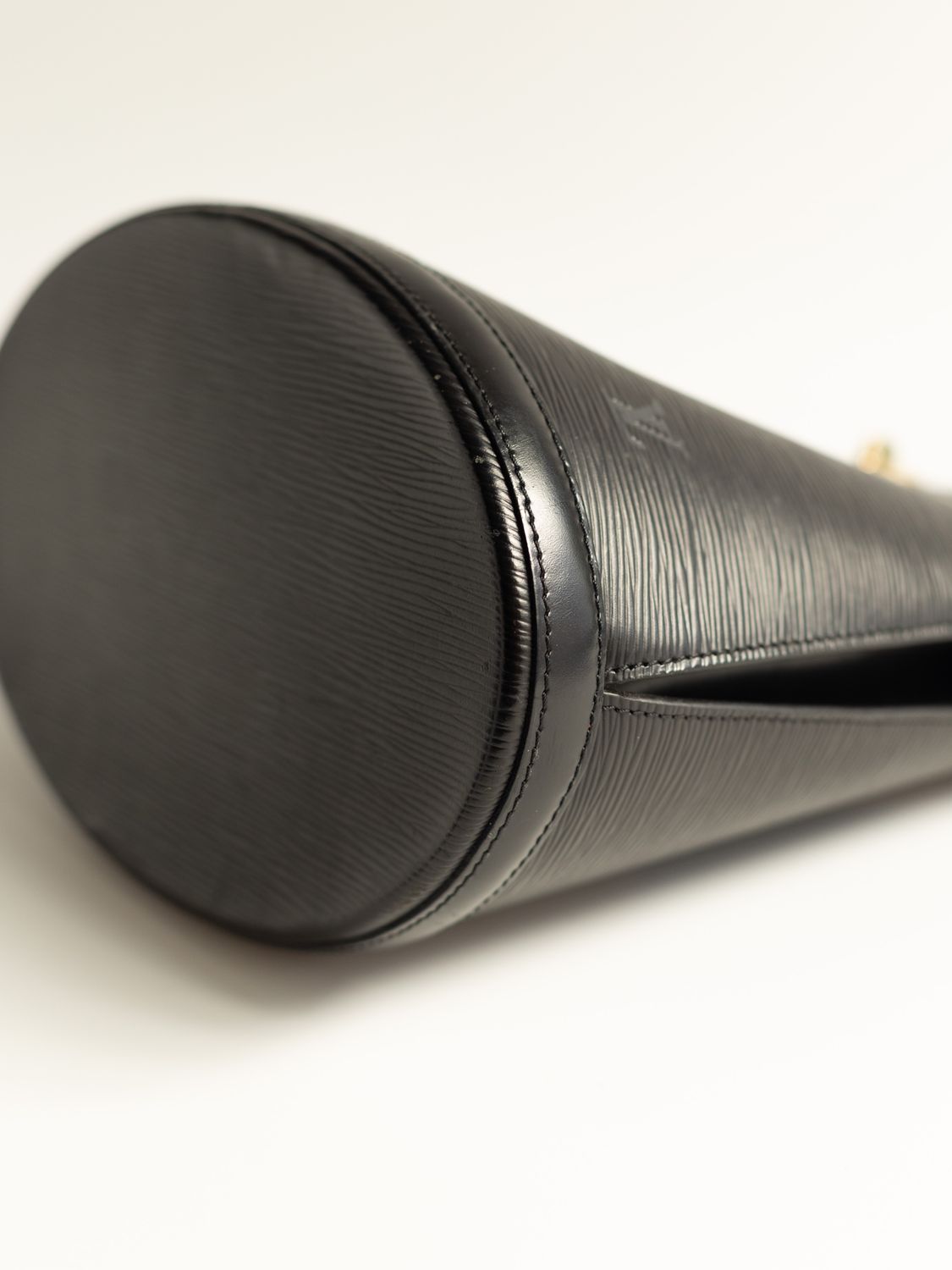 Louis Vuitton Cluny Black Bag