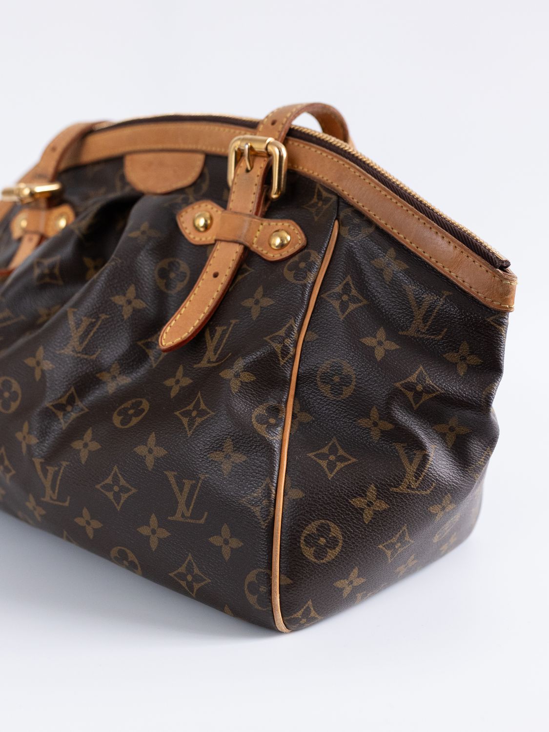 Louis Vuitton Tivoli GM Bag