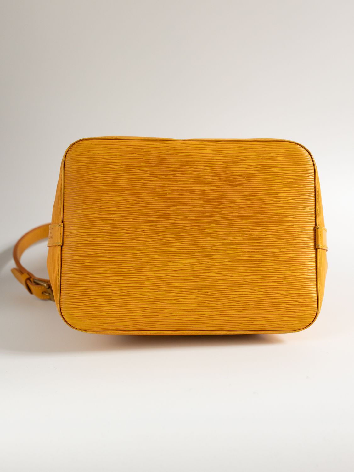 Louis Vuitton Noé 1996 Bag