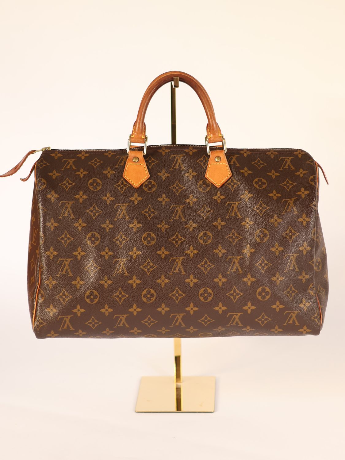 Louis Vuitton Speedy 40 Bag