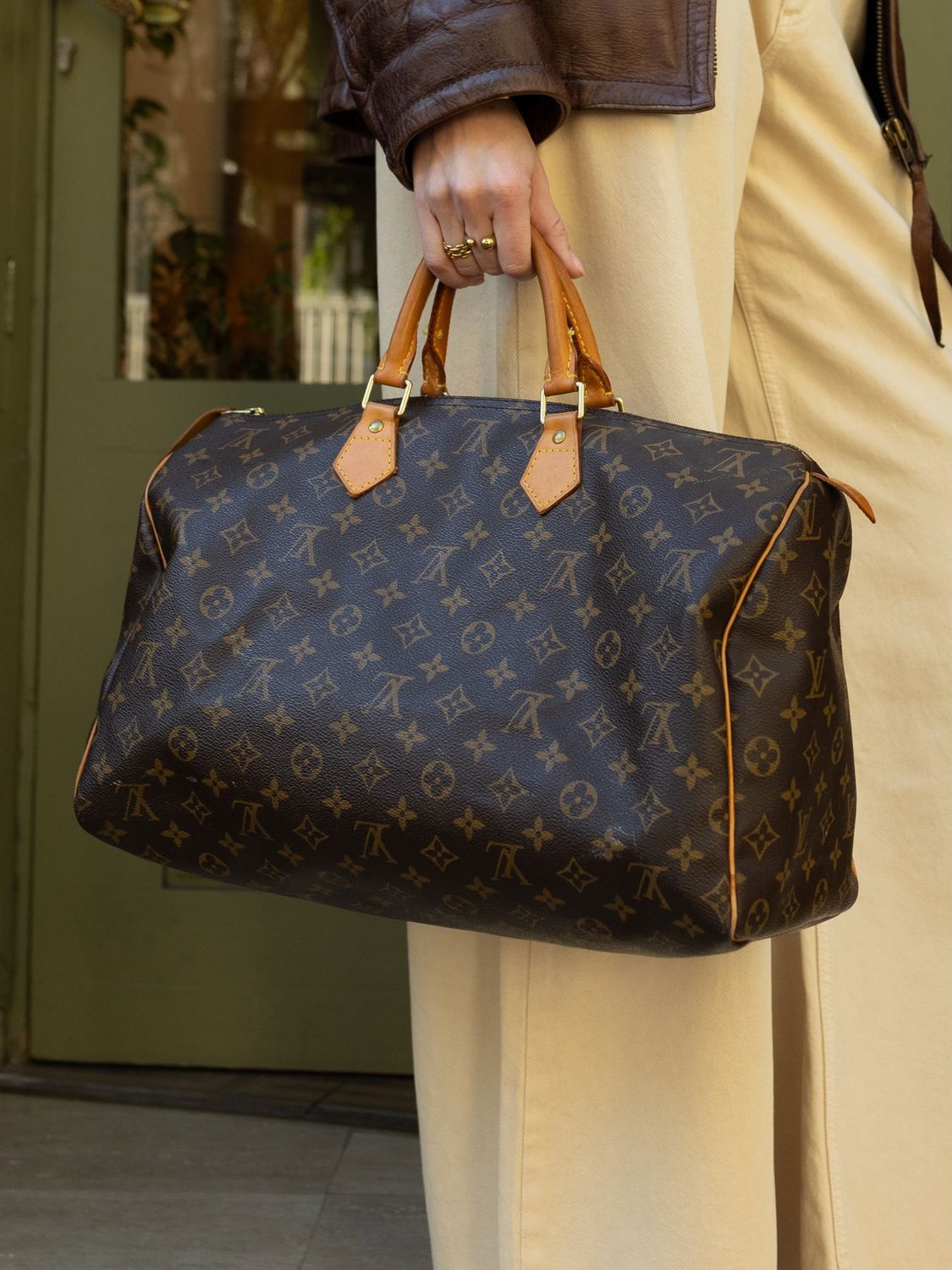 Louis Vuitton Speedy 40 Bag